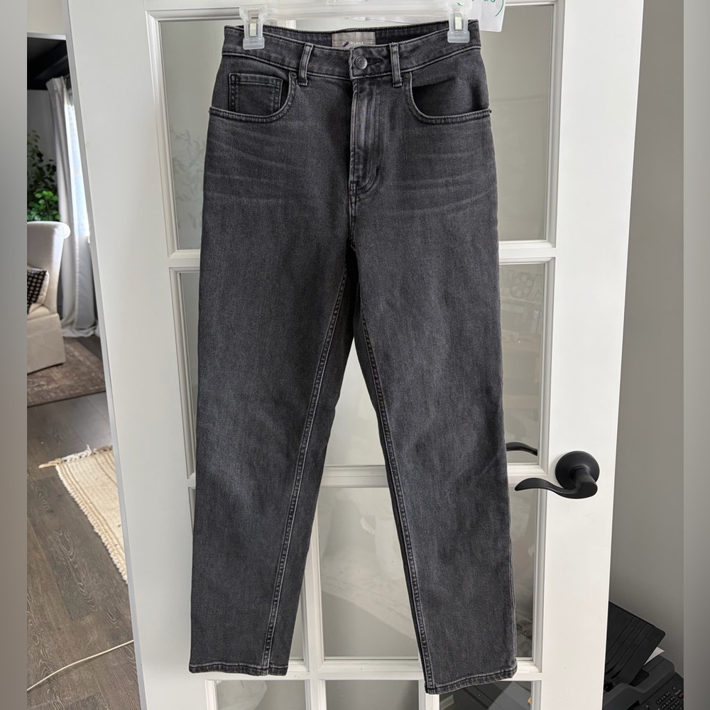 Everlane women’s the curvy cheeky Jean Dark Gray Straight Jeans